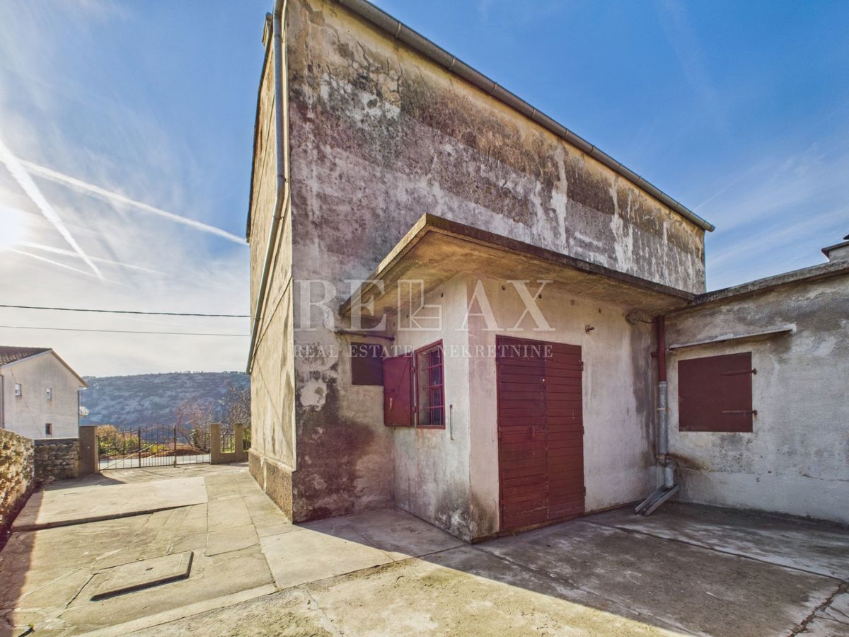 Bribir - casa autentica con giardino