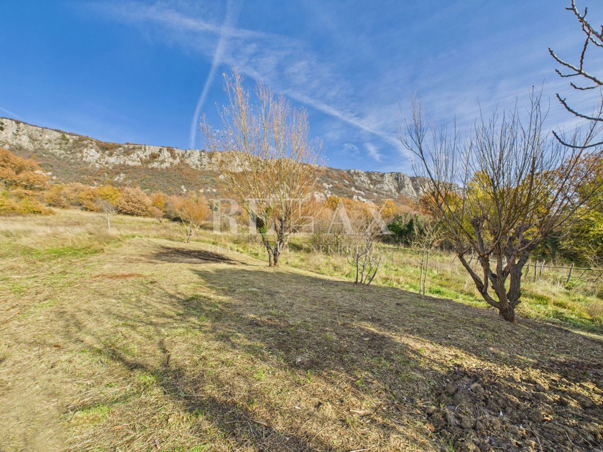 Bribir - casa autentica con giardino