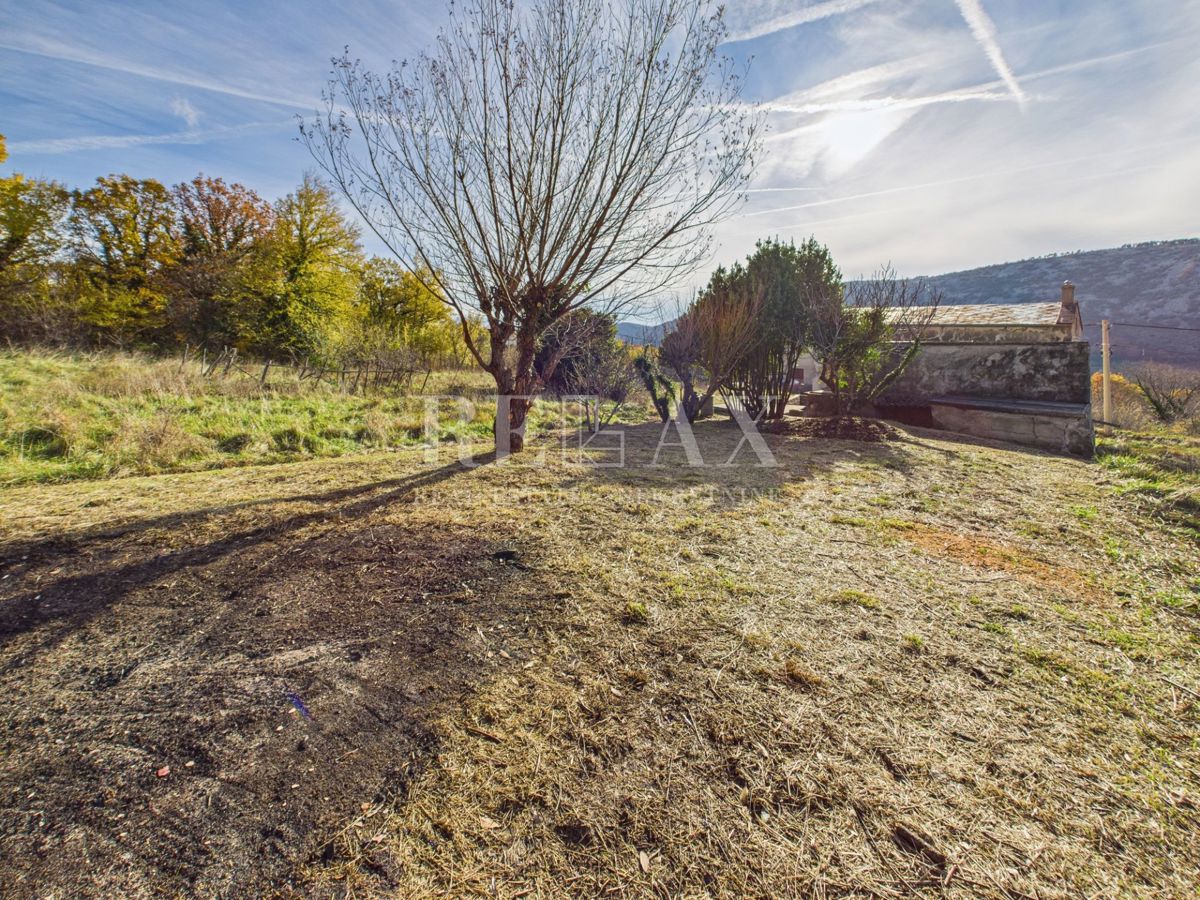 Bribir - casa autentica con giardino