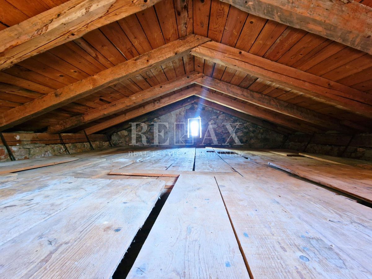 Bribir - casa autentica con giardino