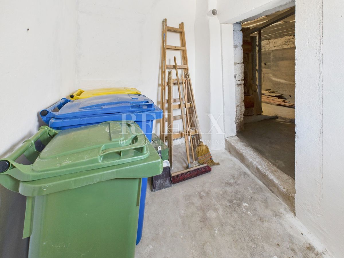 Bribir - casa autentica con giardino