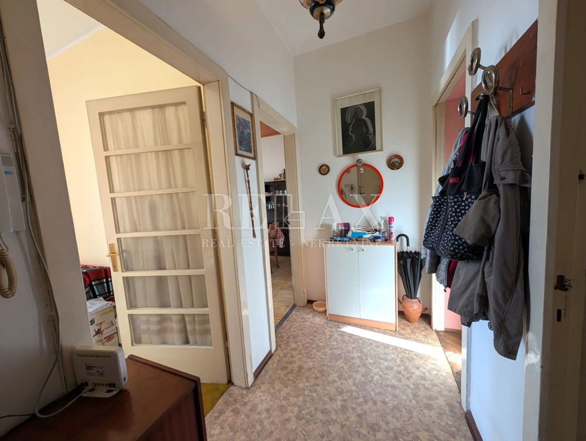 Rijeka, Škurinje - appartamento con due camere da letto