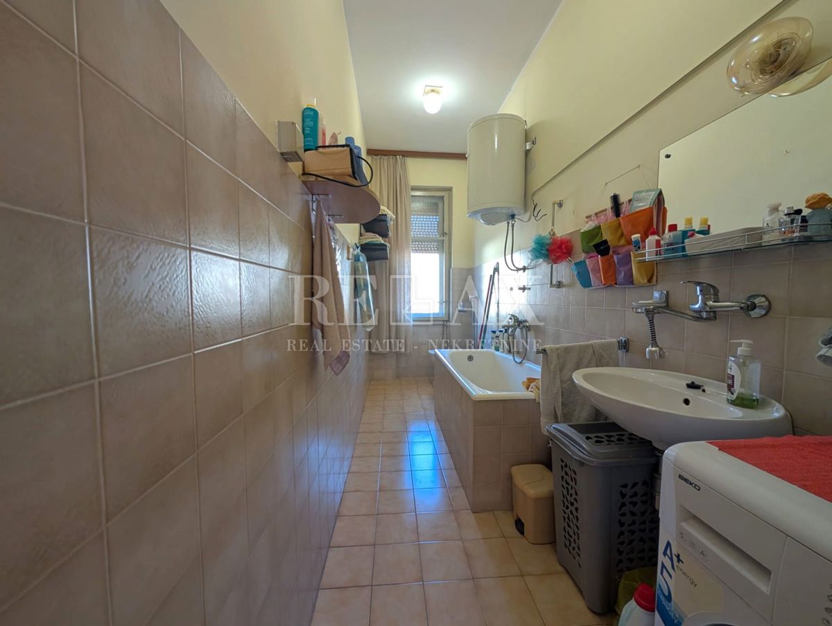 Rijeka, Škurinje - appartamento con due camere da letto