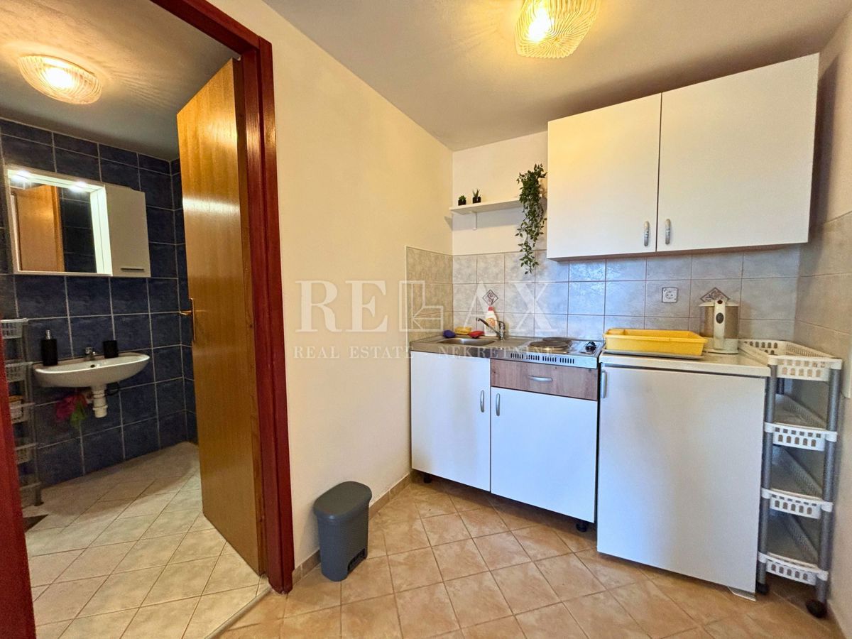 Jadranovo - casa indipendente con 3 appartamenti