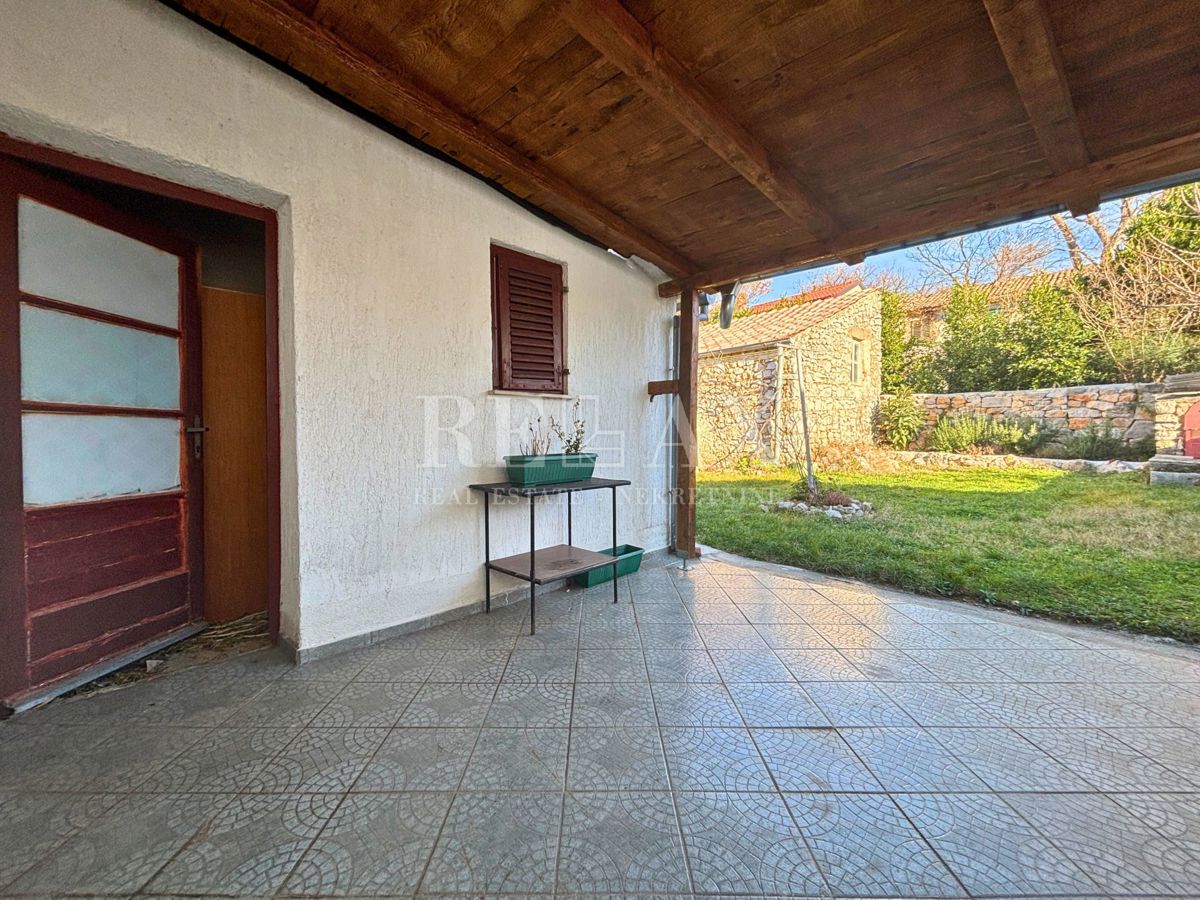 Jadranovo - casa indipendente con 3 appartamenti