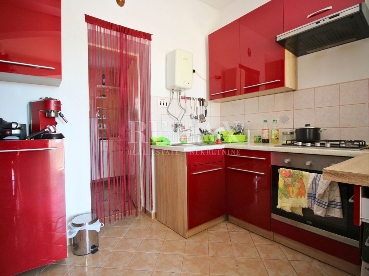 Jadranovo - casa indipendente con 3 appartamenti