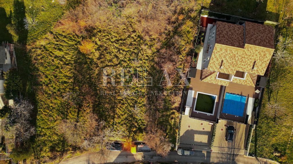 Bribir - terreno edificabile con ottimo accesso