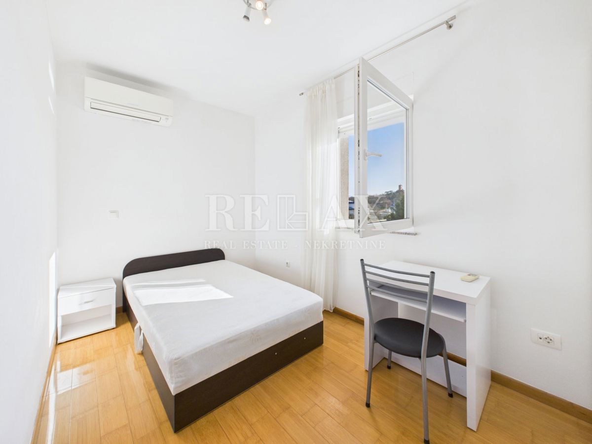 Rijeka, Srdoči - appartamento recentemente ristrutturato con due camere da letto