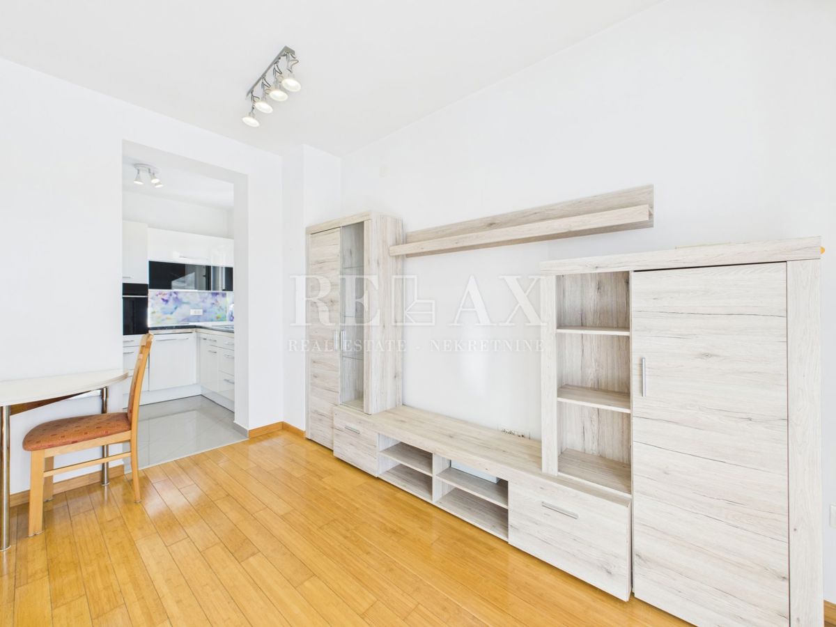 Rijeka, Srdoči - appartamento recentemente ristrutturato con due camere da letto