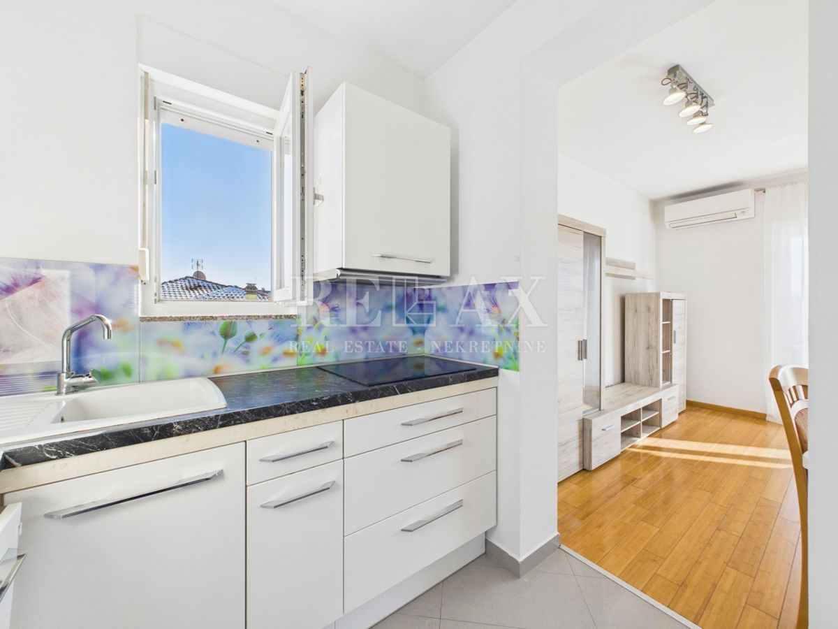 Rijeka, Srdoči - appartamento recentemente ristrutturato con due camere da letto