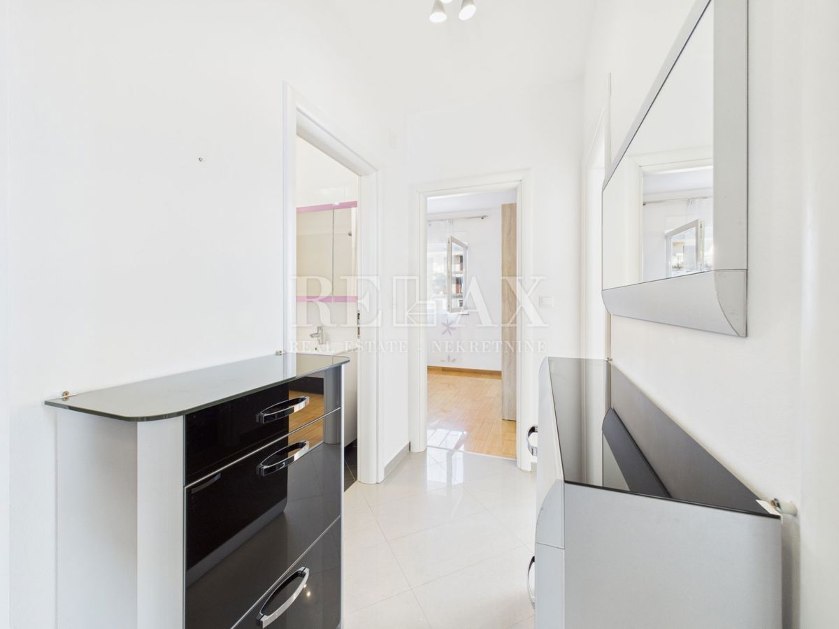 Rijeka, Srdoči - appartamento recentemente ristrutturato con due camere da letto