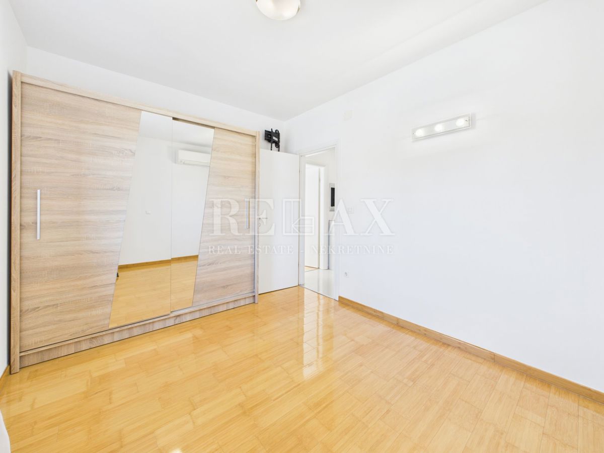 Rijeka, Srdoči - appartamento recentemente ristrutturato con due camere da letto