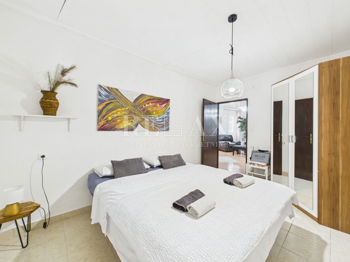 Kastav - casa con 3 appartamenti e spazio commerciale