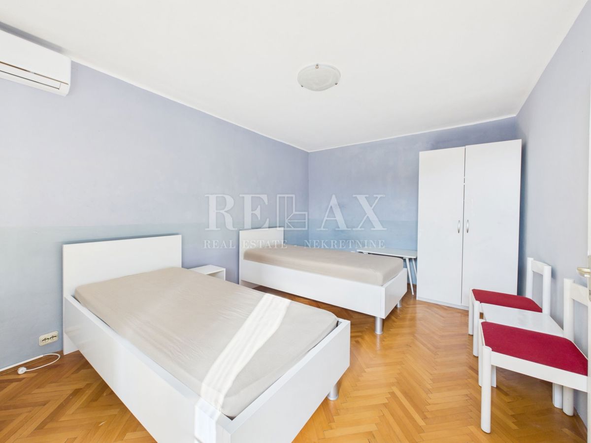 Crikvenica - casa nel centro della città