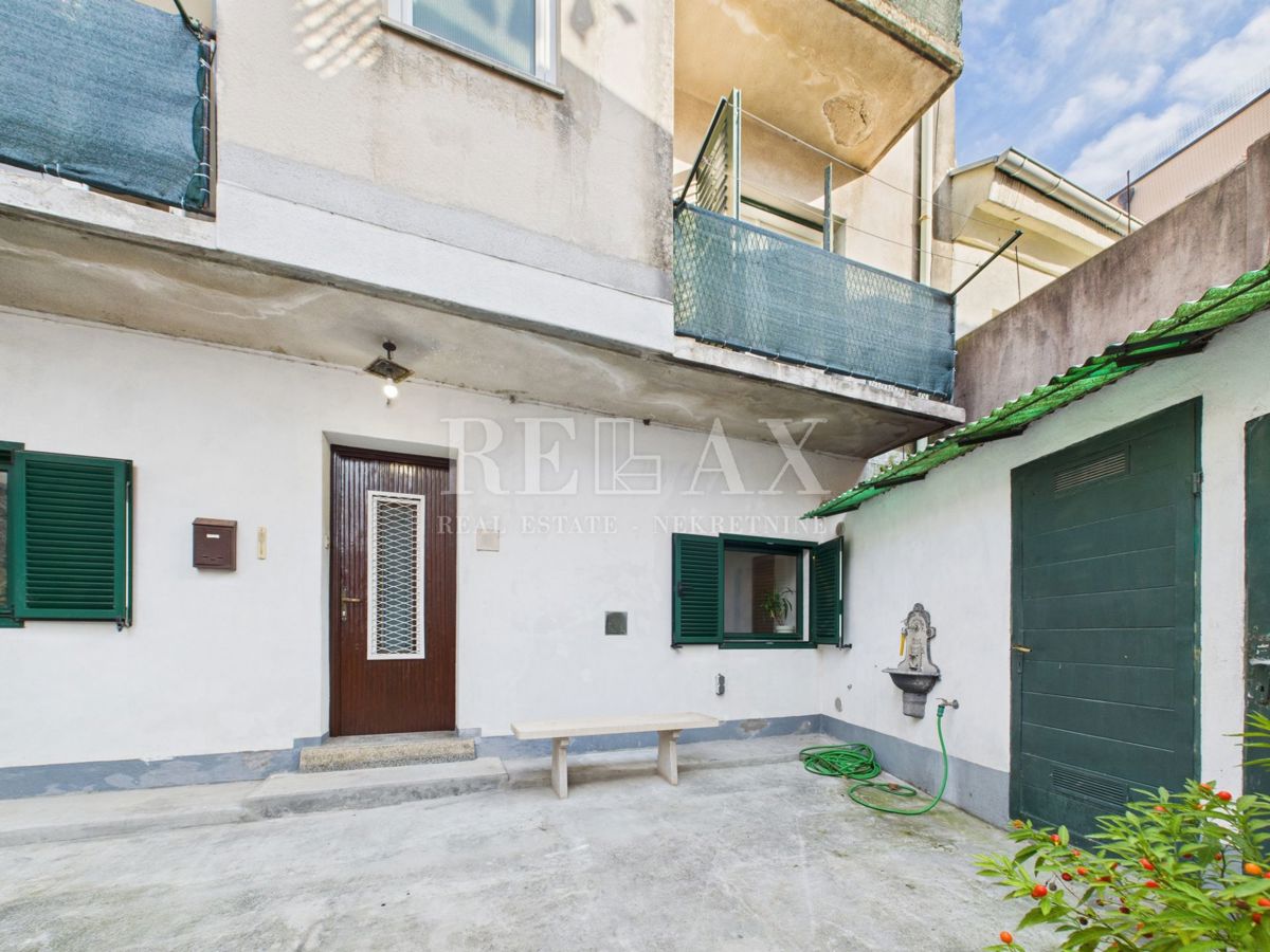 Crikvenica - casa nel centro della città