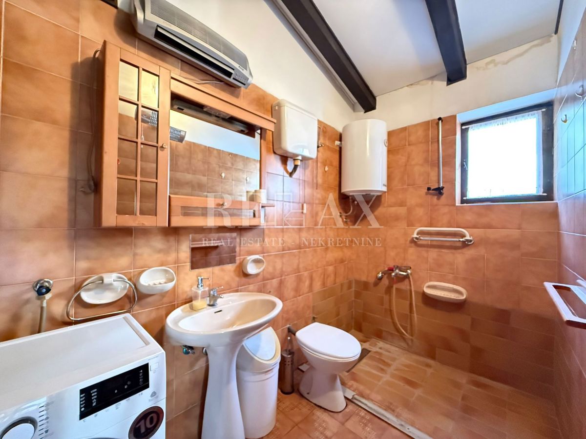 Bribir – casa con due appartamenti separati e giardino