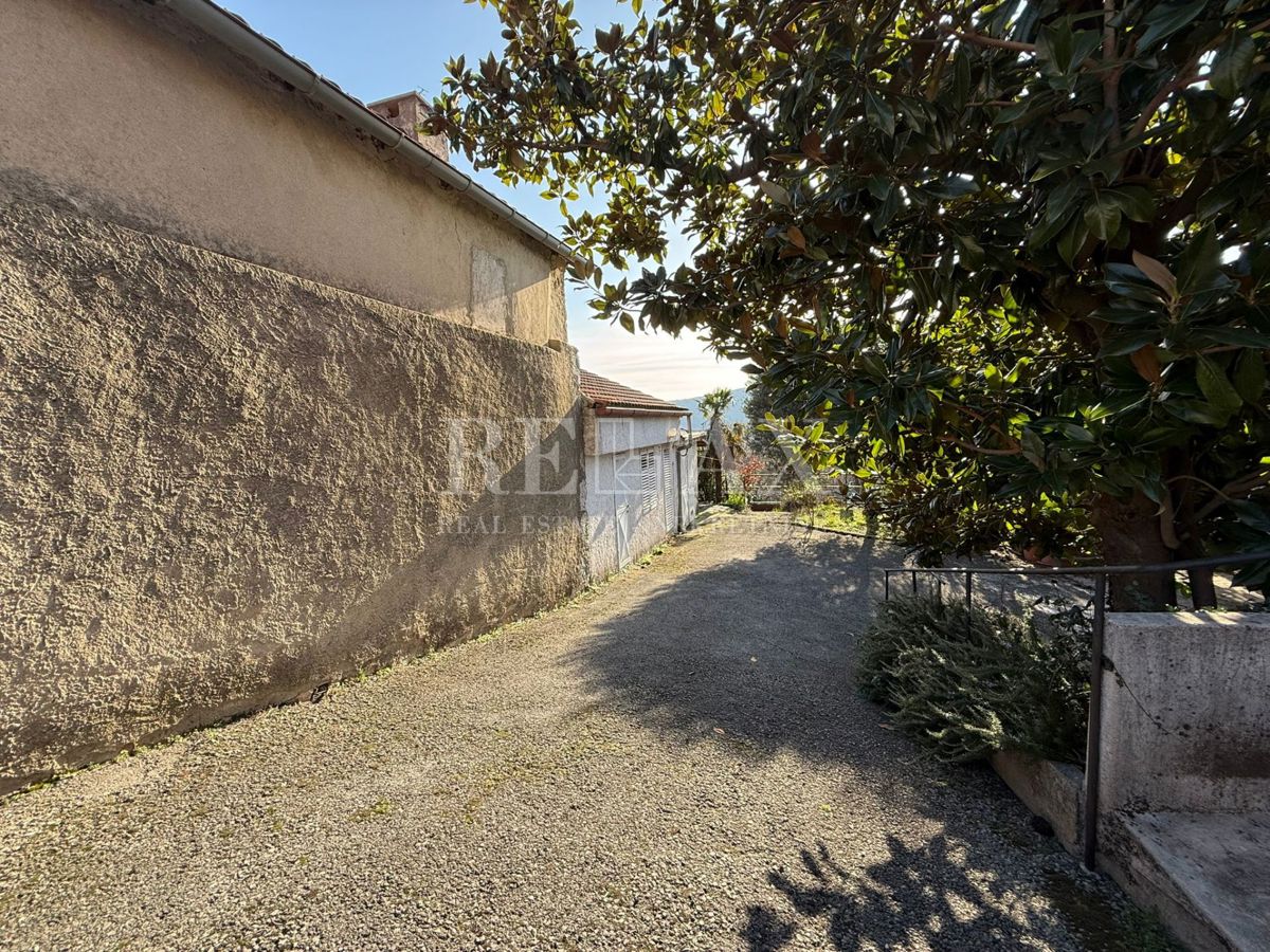 Bribir – casa con due appartamenti separati e giardino