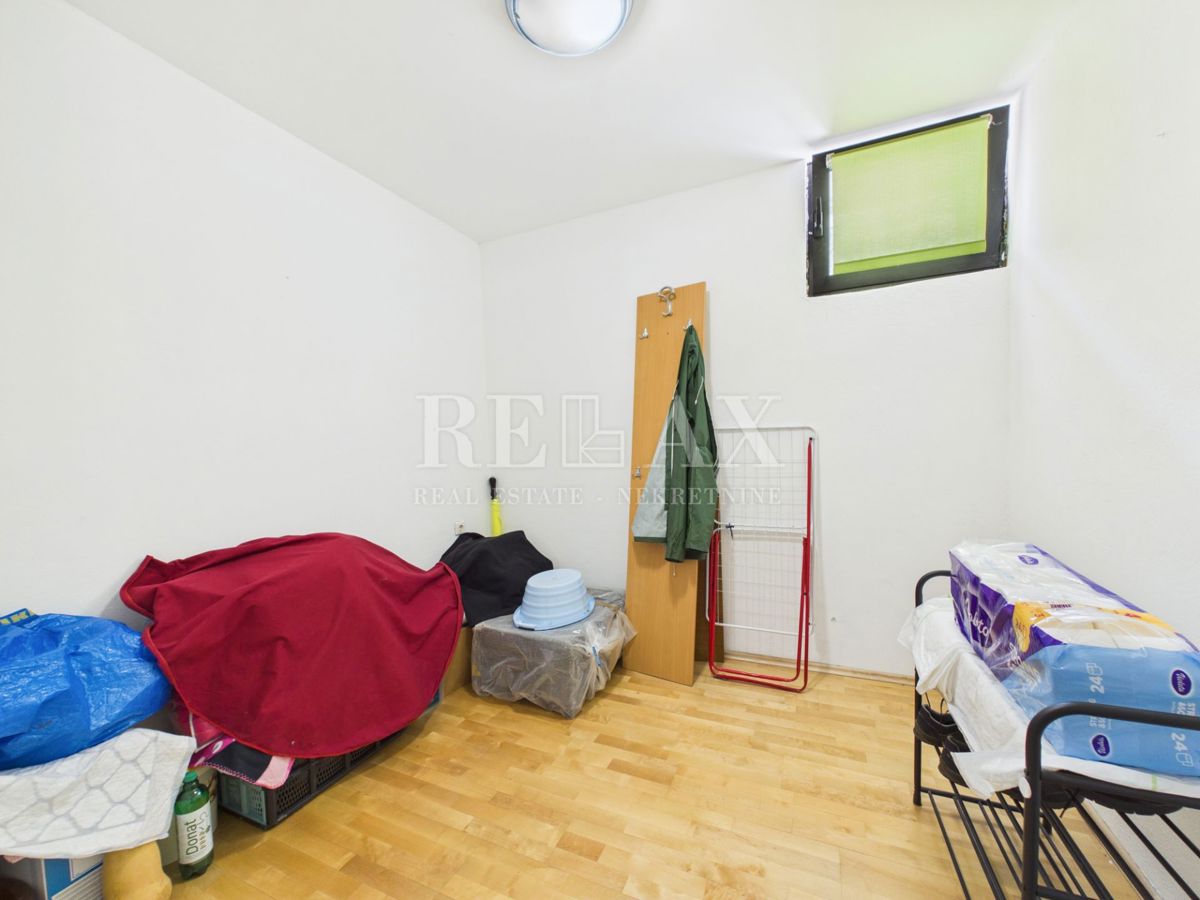 Križišće - casa indipendente con giardino e piscina