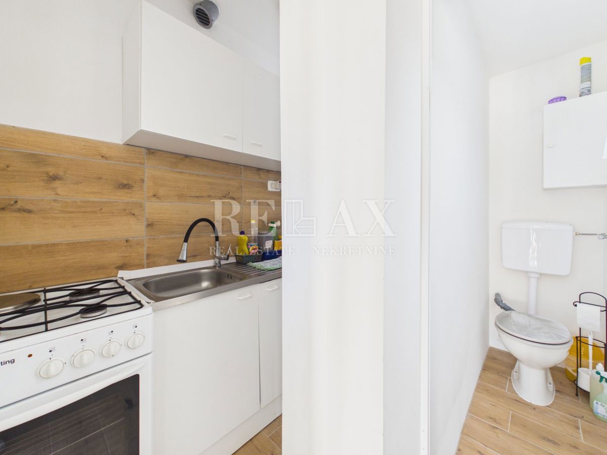 Križišće - casa indipendente con giardino e piscina