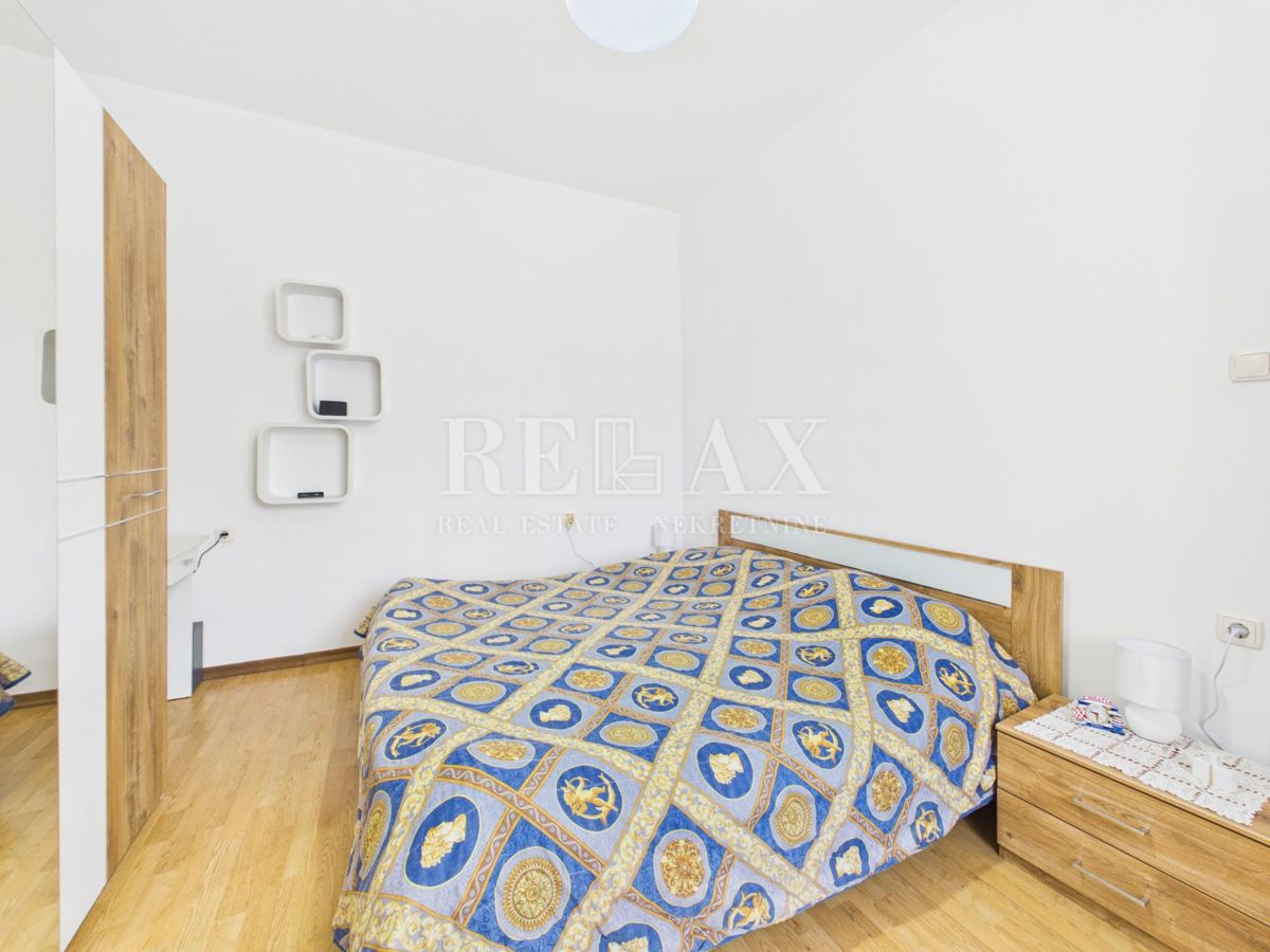 Križišće - casa indipendente con giardino e piscina