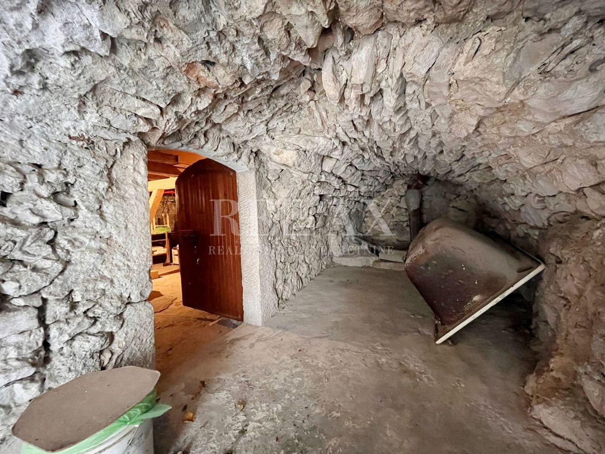 Novi Vinodolski - Casa in pietra nel centro della città