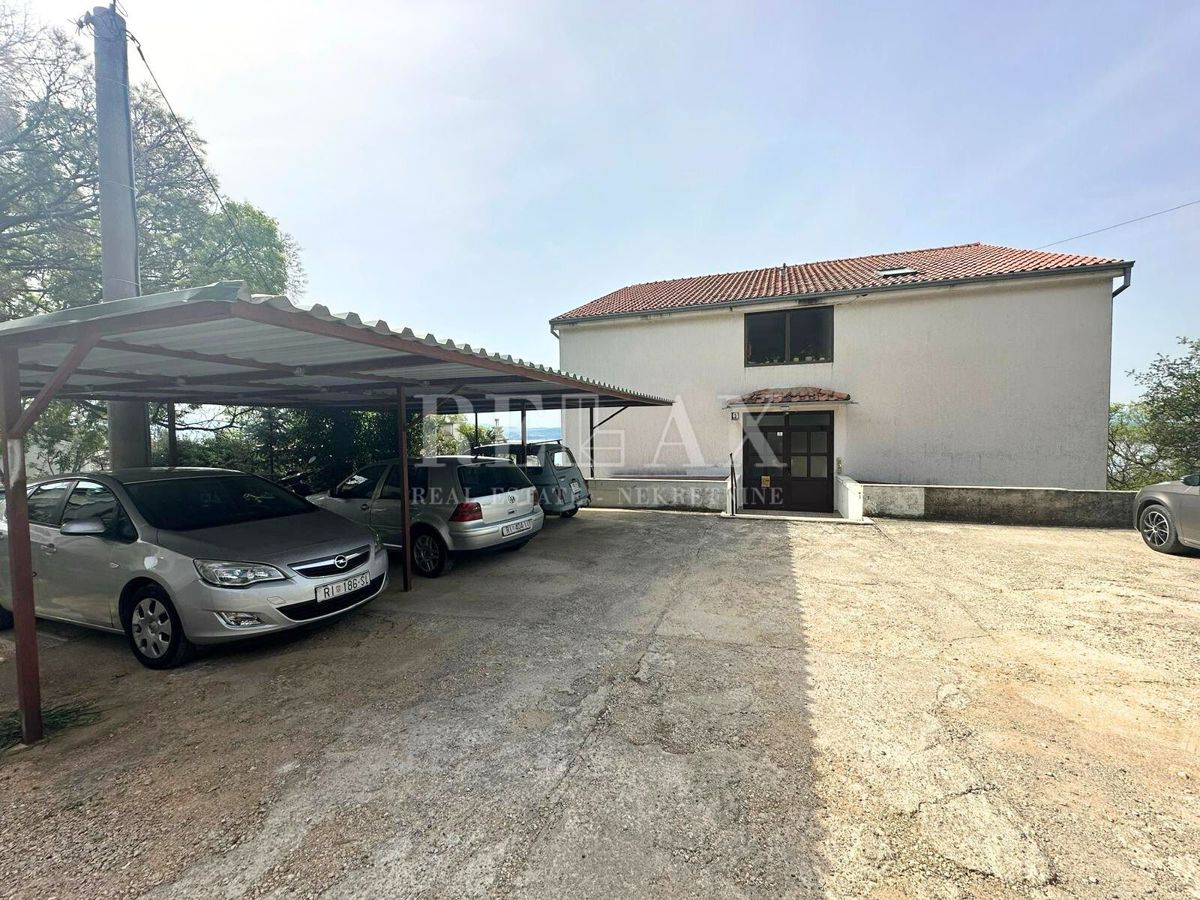 Dramalj - Appartamento classico con due camere da letto