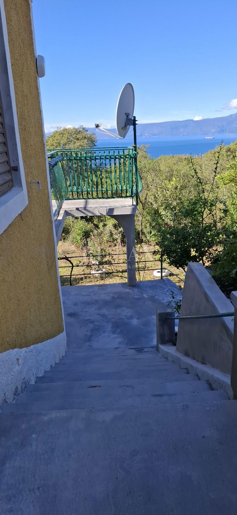 Casa in pietra con vista mare Kostrena