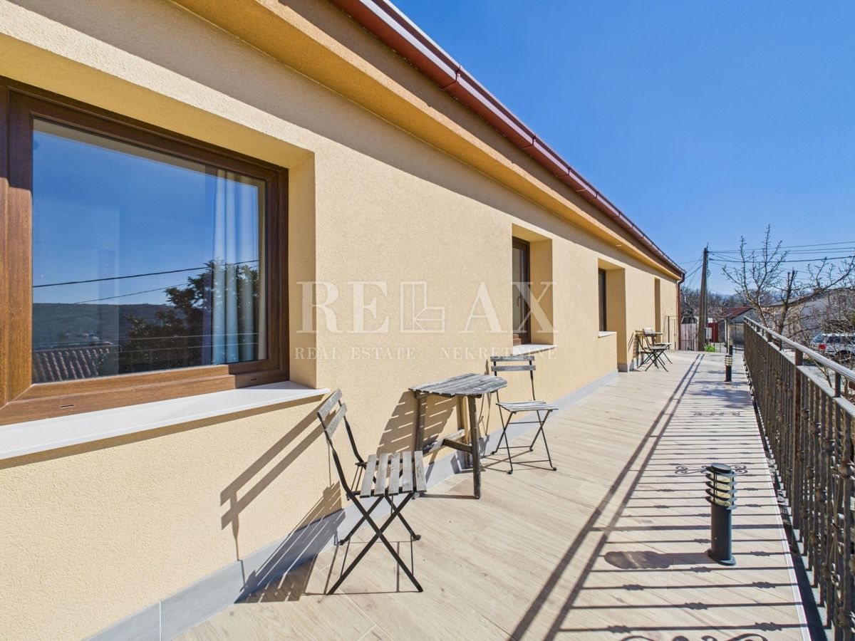 Bribir - affascinante casa in pietra con piscina