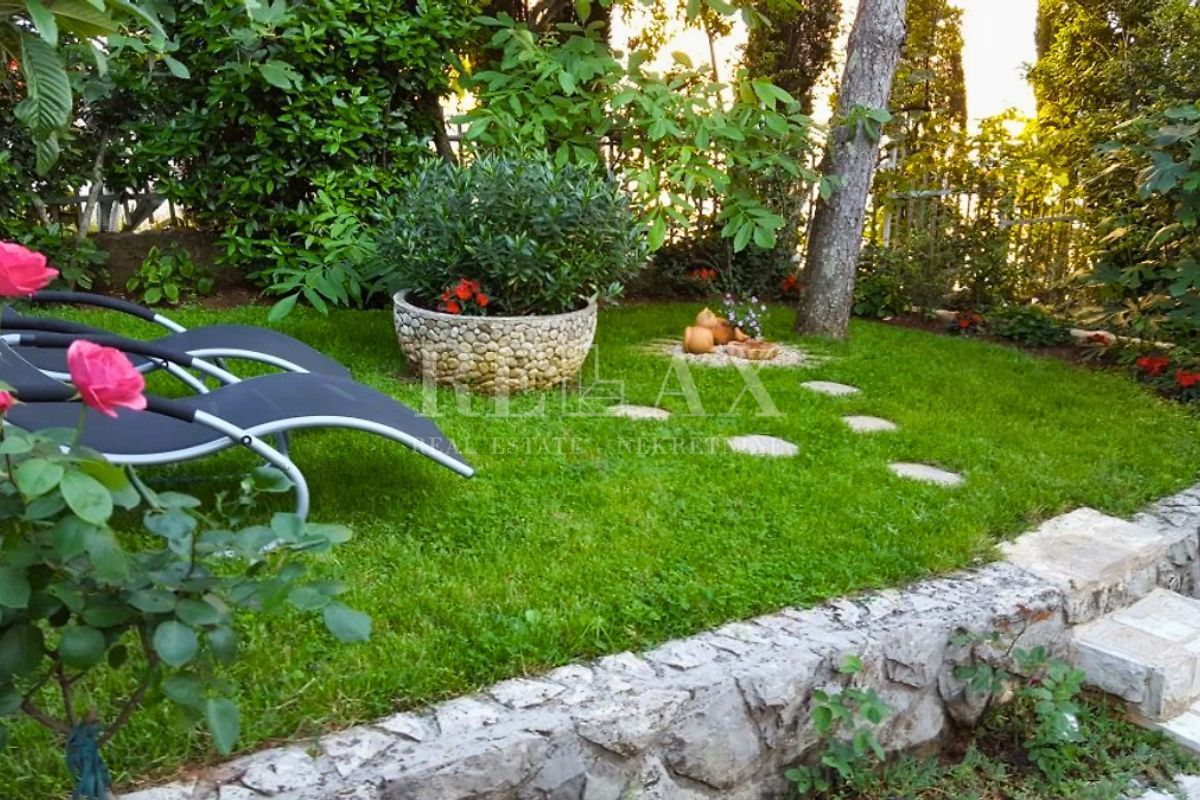 Dramalj - casa con 4 unità abitative