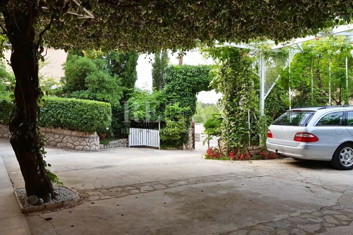 Dramalj - casa con 4 unità abitative