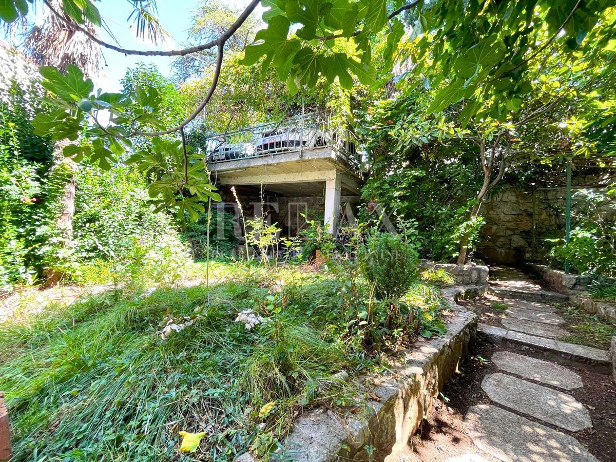 Crikvenica - casa in centro, posizione eccellente, parcheggio