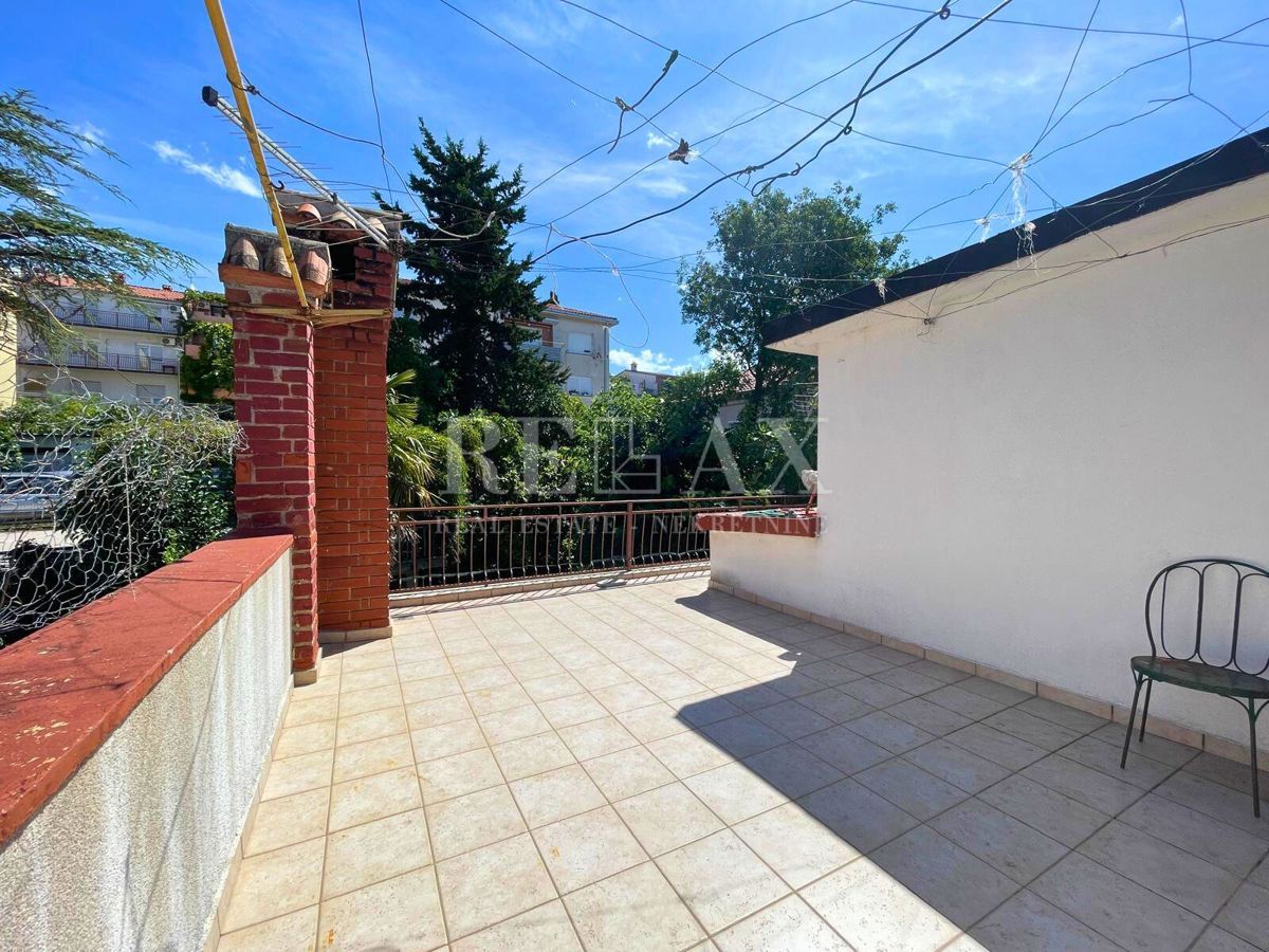 Crikvenica - casa in centro, posizione eccellente, parcheggio