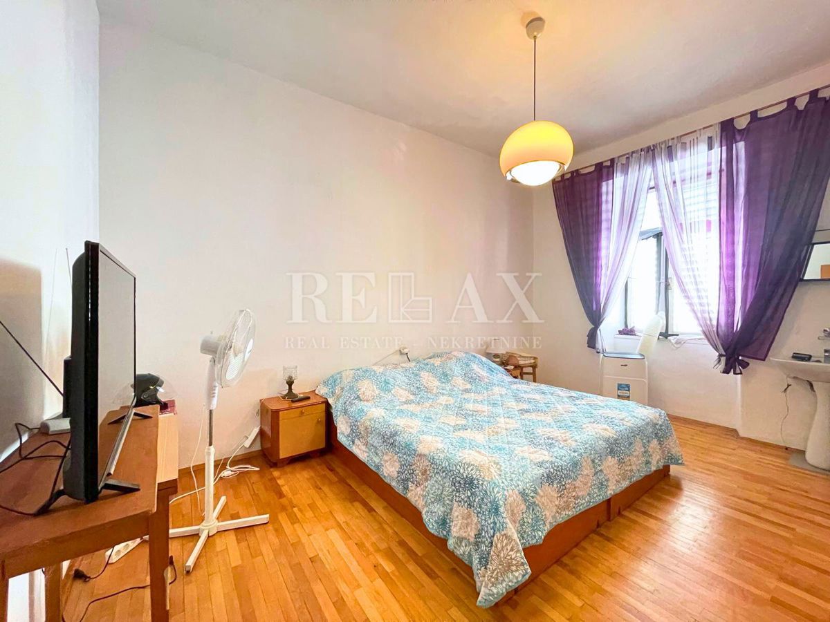 Crikvenica - casa in centro, posizione eccellente, parcheggio