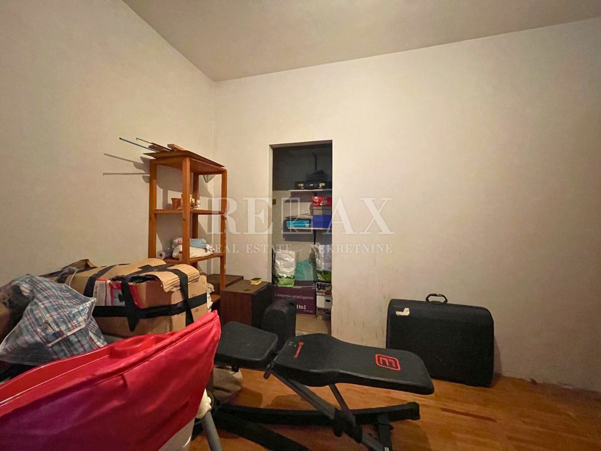 Crikvenica - casa in centro, posizione eccellente, parcheggio