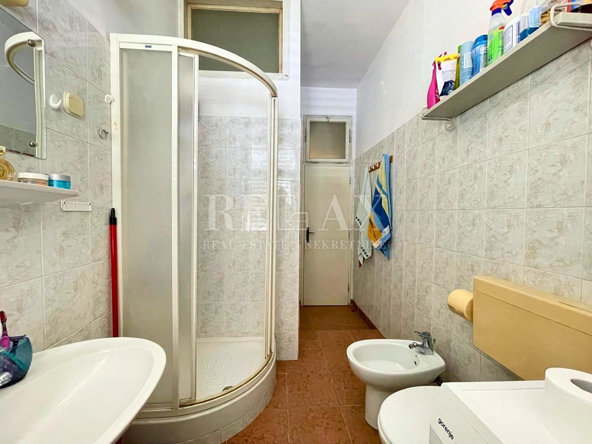 Crikvenica - casa in centro, posizione eccellente, parcheggio