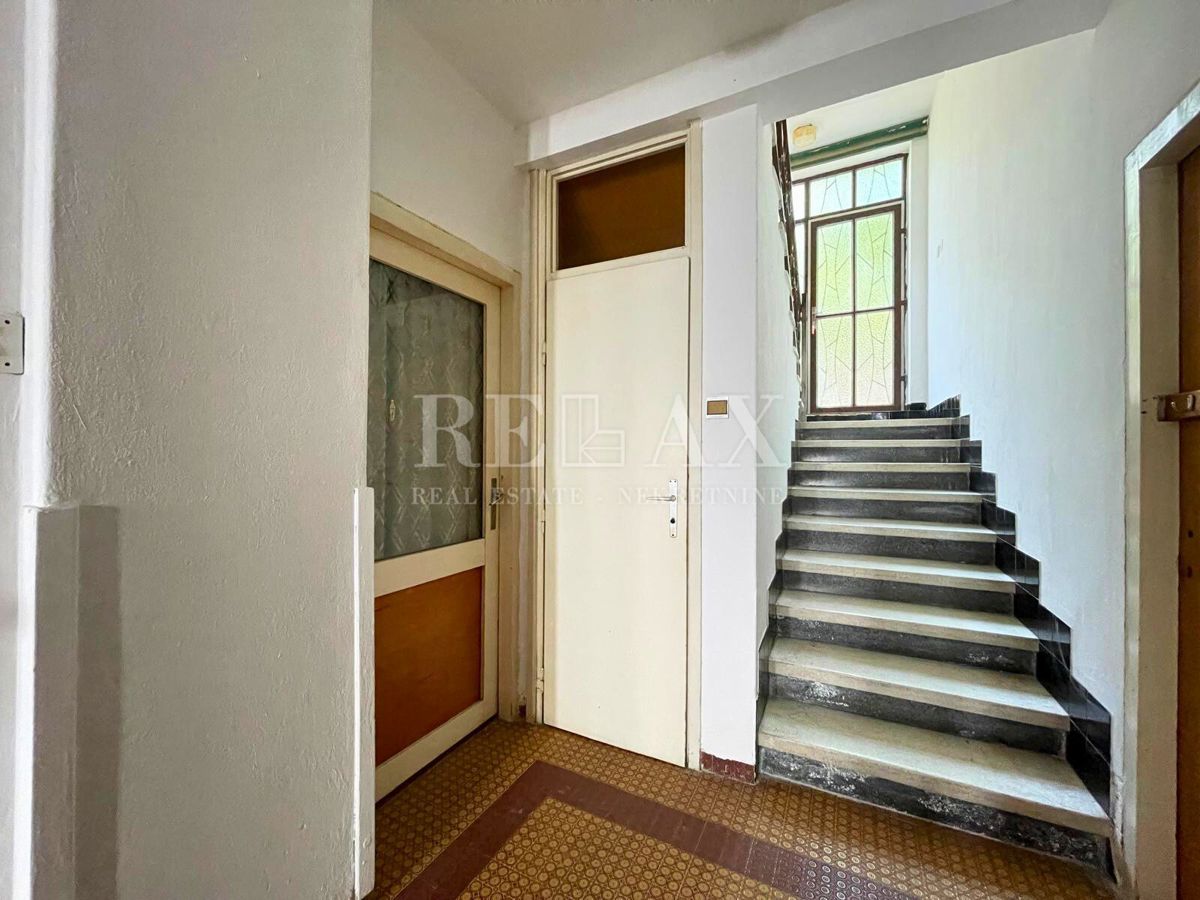 Crikvenica - casa in centro, posizione eccellente, parcheggio