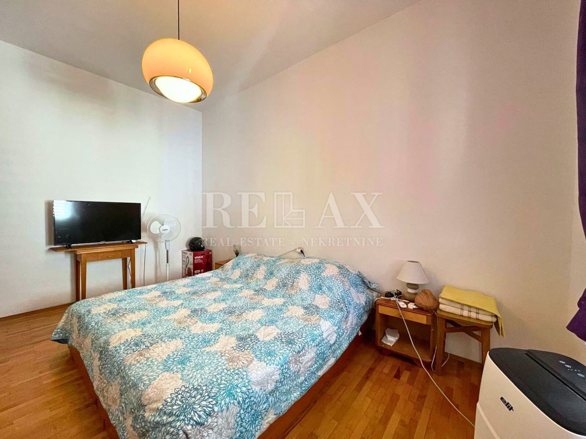 Crikvenica - casa in centro, posizione eccellente, parcheggio