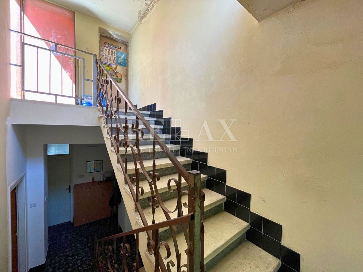 Crikvenica - casa in centro, posizione eccellente, parcheggio