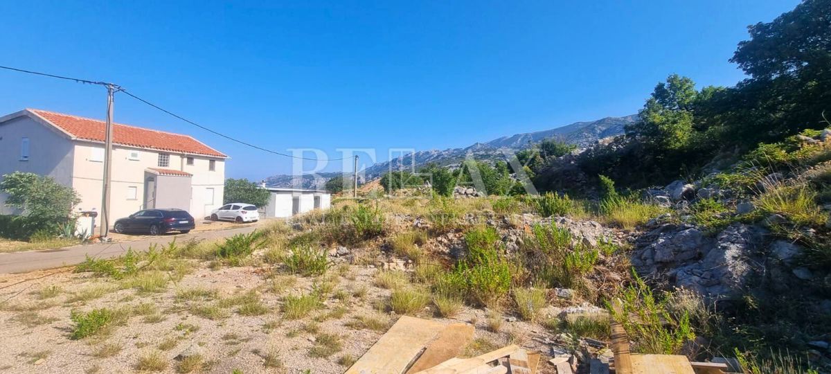 Prizna - terreno edificabile con permesso