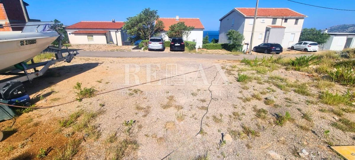 Prizna - terreno edificabile con permesso