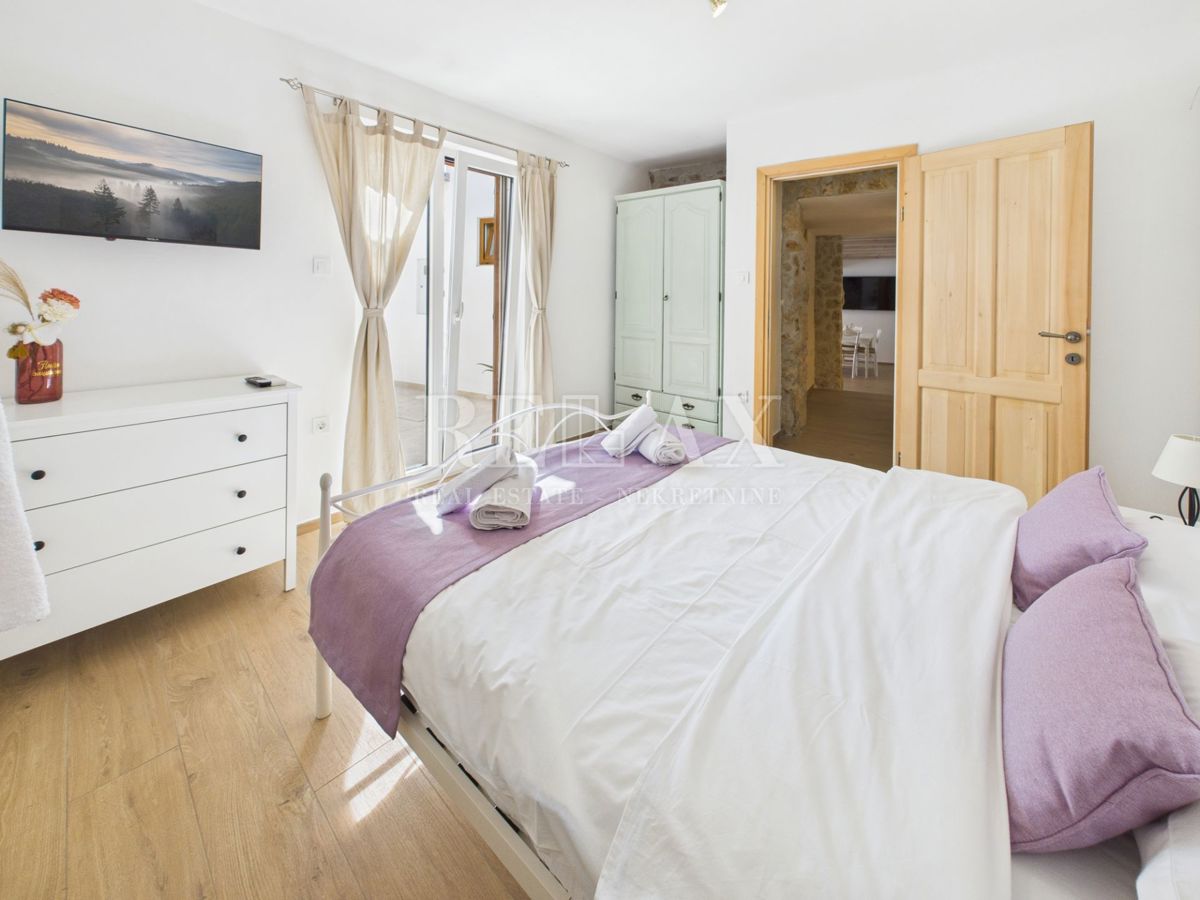 Bribir - villa in pietra con piscina riscaldata