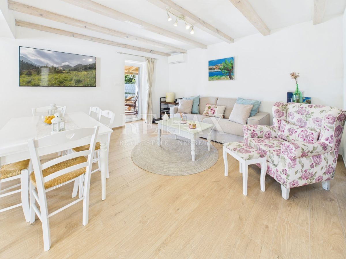 Bribir - villa in pietra con piscina riscaldata