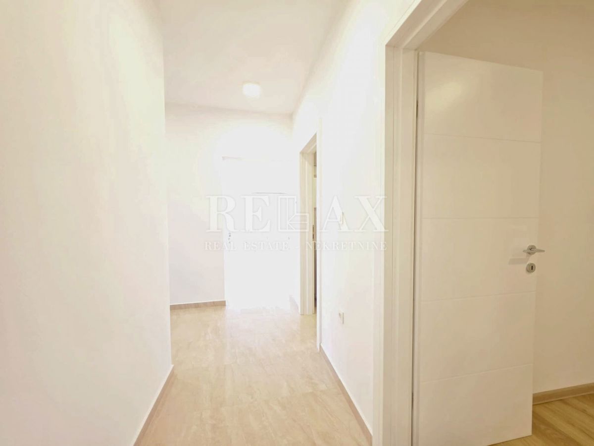 Viškovo, Saršoni - appartamento con piscina in uso, parcheggio