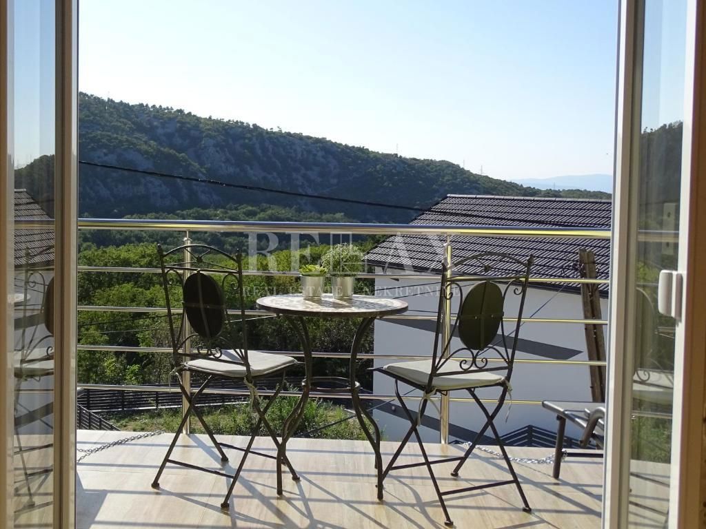 Bribir - casa recentemente ristrutturata con piscina riscaldata