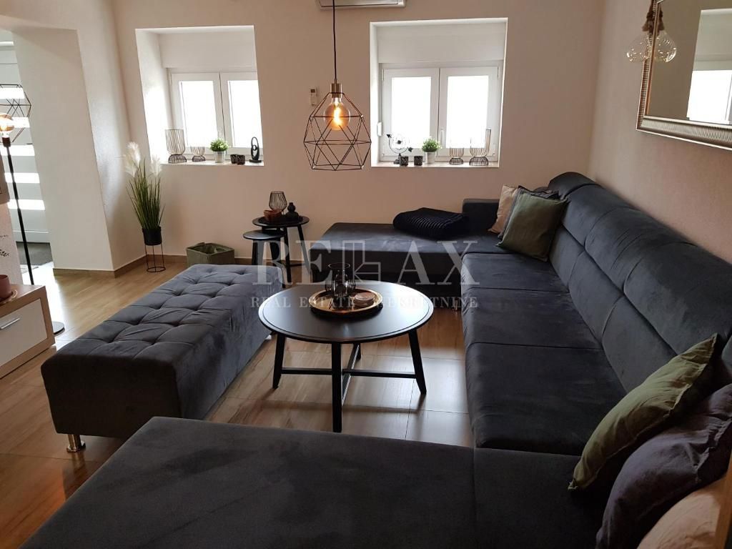 Bribir - casa recentemente ristrutturata con piscina riscaldata