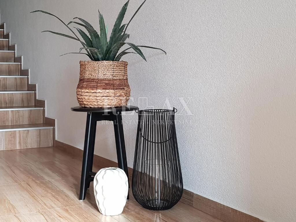 Bribir - casa recentemente ristrutturata con piscina riscaldata