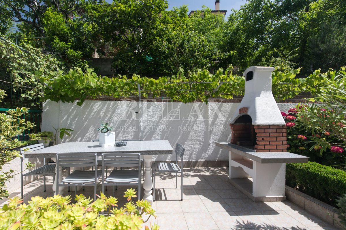 Crikvenica - casa con 6 appartamenti, piscina