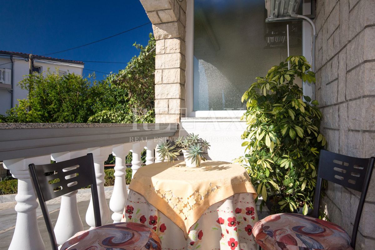 Crikvenica - casa con 6 appartamenti, piscina