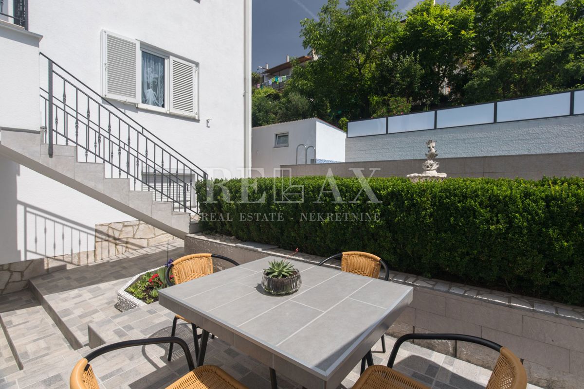 Crikvenica - casa con 6 appartamenti, piscina