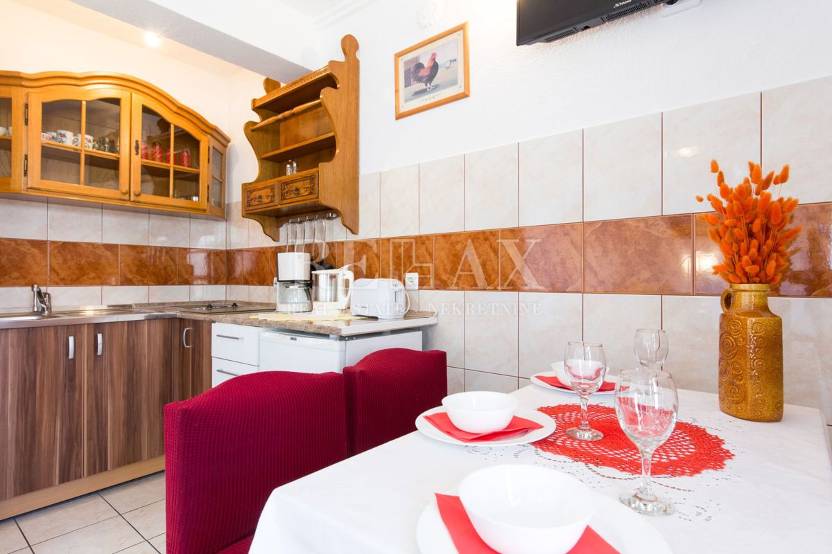 Crikvenica - casa con 6 appartamenti, piscina